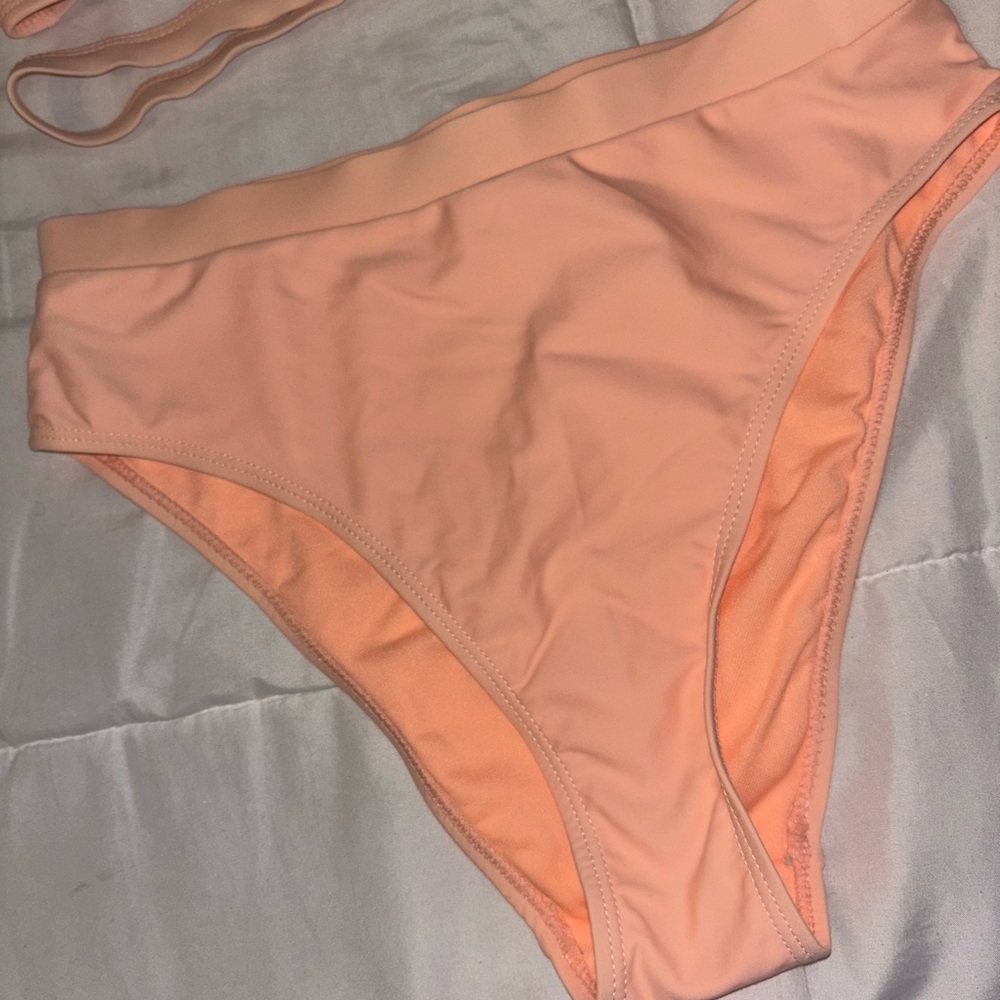 Peach Bikini Set - Picture 2 of 6